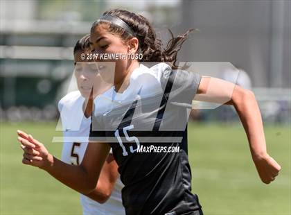 Thumbnail 2 in Los Fresnos vs. Steele (UIL 6A Regional Semi Final) photogallery.