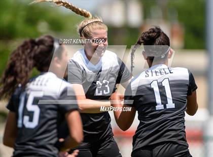Thumbnail 1 in Los Fresnos vs. Steele (UIL 6A Regional Semi Final) photogallery.