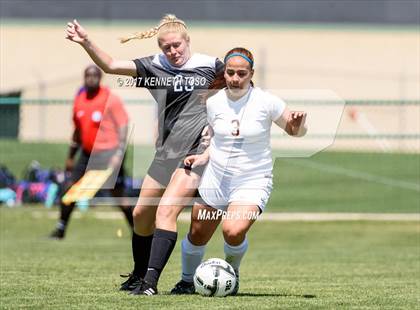 Thumbnail 3 in Los Fresnos vs. Steele (UIL 6A Regional Semi Final) photogallery.