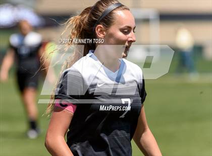 Thumbnail 1 in Los Fresnos vs. Steele (UIL 6A Regional Semi Final) photogallery.