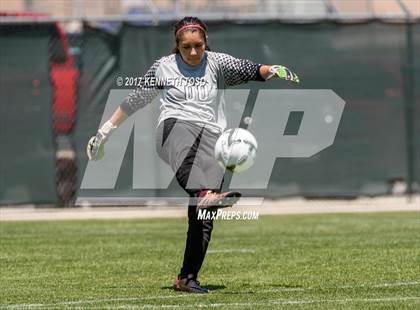 Thumbnail 2 in Los Fresnos vs. Steele (UIL 6A Regional Semi Final) photogallery.