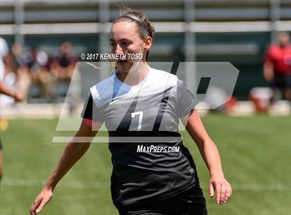 Thumbnail 2 in Los Fresnos vs. Steele (UIL 6A Regional Semi Final) photogallery.