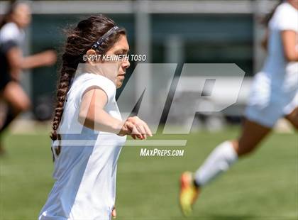 Thumbnail 3 in Los Fresnos vs. Steele (UIL 6A Regional Semi Final) photogallery.