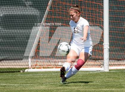 Thumbnail 2 in Los Fresnos vs. Steele (UIL 6A Regional Semi Final) photogallery.