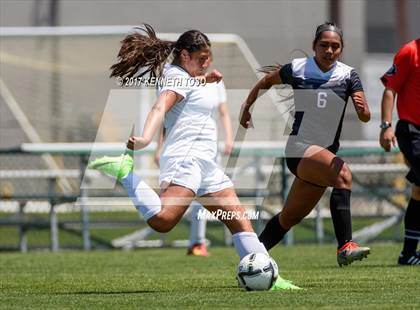 Thumbnail 2 in Los Fresnos vs. Steele (UIL 6A Regional Semi Final) photogallery.