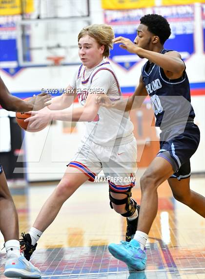 Thumbnail 3 in Highland Regional @ Triton photogallery.