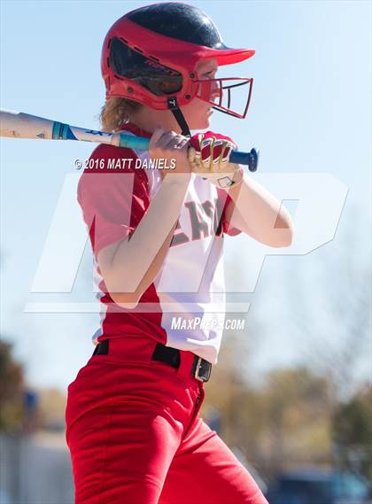 Thumbnail 1 in Eaton vs. Rocky Ford (CHSAA 3A Semifinal) photogallery.