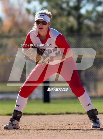 Thumbnail 3 in Eaton vs. Rocky Ford (CHSAA 3A Semifinal) photogallery.