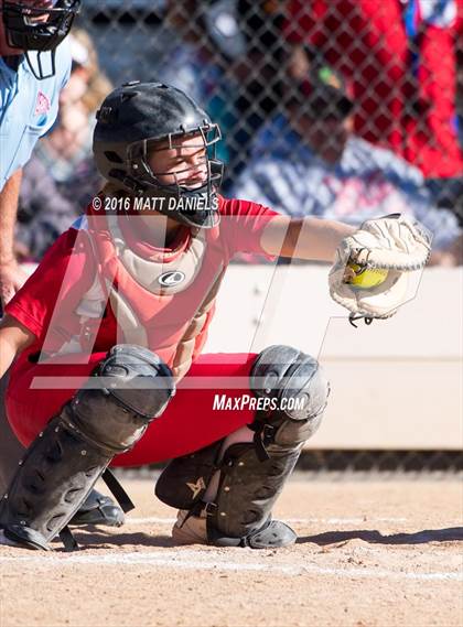 Thumbnail 3 in Eaton vs. Rocky Ford (CHSAA 3A Semifinal) photogallery.