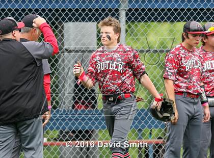 Thumbnail 1 in Butler @ Lexington (MSHSAA Class 3 Sectional) photogallery.