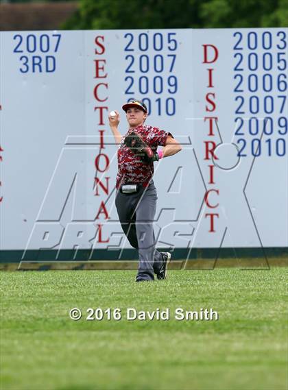 Thumbnail 3 in Butler @ Lexington (MSHSAA Class 3 Sectional) photogallery.