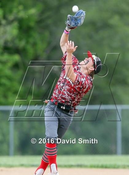Thumbnail 2 in Butler @ Lexington (MSHSAA Class 3 Sectional) photogallery.