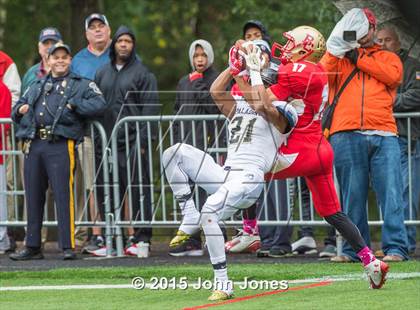 Thumbnail 3 in Paramus Catholic @ Bergen Catholic photogallery.