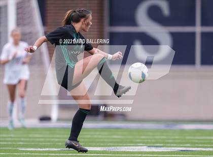 Thumbnail 2 in Boyd vs. Southlake Carroll (UIL 6A Regional Semifinal) photogallery.