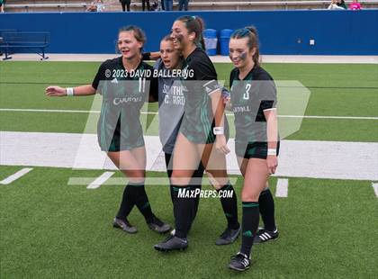 Thumbnail 1 in Boyd vs. Southlake Carroll (UIL 6A Regional Semifinal) photogallery.