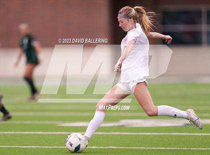 Thumbnail 3 in Boyd vs. Southlake Carroll (UIL 6A Regional Semifinal) photogallery.