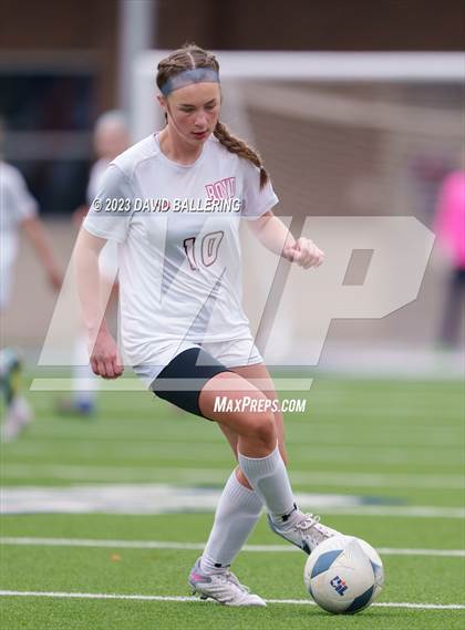Thumbnail 1 in Boyd vs. Southlake Carroll (UIL 6A Regional Semifinal) photogallery.