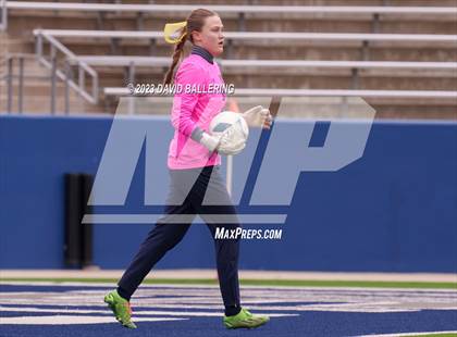 Thumbnail 2 in Boyd vs. Southlake Carroll (UIL 6A Regional Semifinal) photogallery.