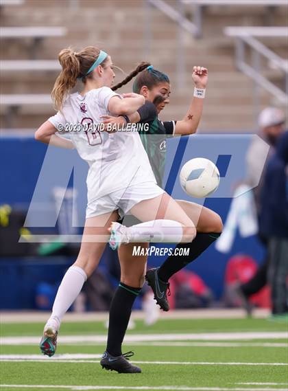 Thumbnail 2 in Boyd vs. Southlake Carroll (UIL 6A Regional Semifinal) photogallery.