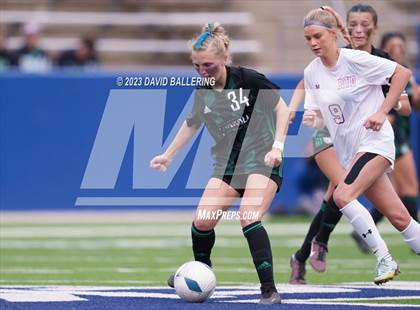 Thumbnail 2 in Boyd vs. Southlake Carroll (UIL 6A Regional Semifinal) photogallery.