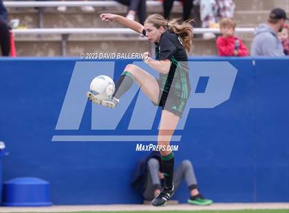 Thumbnail 2 in Boyd vs. Southlake Carroll (UIL 6A Regional Semifinal) photogallery.