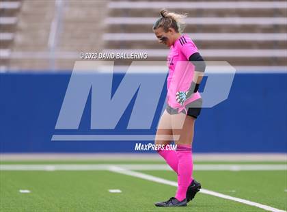 Thumbnail 1 in Boyd vs. Southlake Carroll (UIL 6A Regional Semifinal) photogallery.