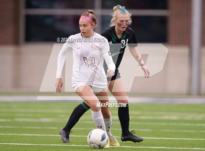 Thumbnail 3 in Boyd vs. Southlake Carroll (UIL 6A Regional Semifinal) photogallery.