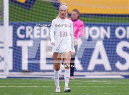 Thumbnail 2 in Boyd vs. Southlake Carroll (UIL 6A Regional Semifinal) photogallery.