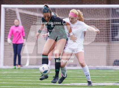 Thumbnail 2 in Boyd vs. Southlake Carroll (UIL 6A Regional Semifinal) photogallery.