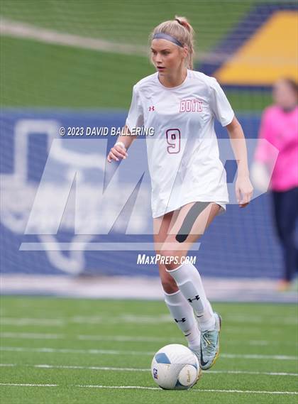 Thumbnail 1 in Boyd vs. Southlake Carroll (UIL 6A Regional Semifinal) photogallery.