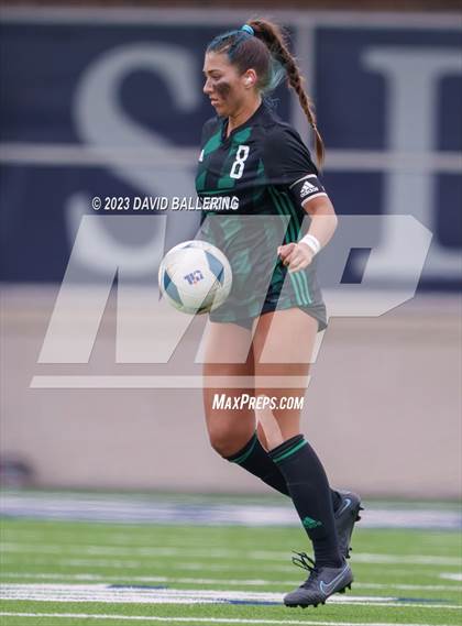 Thumbnail 2 in Boyd vs. Southlake Carroll (UIL 6A Regional Semifinal) photogallery.