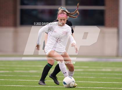 Thumbnail 2 in Boyd vs. Southlake Carroll (UIL 6A Regional Semifinal) photogallery.