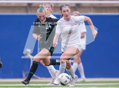 Thumbnail 2 in Boyd vs. Southlake Carroll (UIL 6A Regional Semifinal) photogallery.