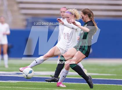 Thumbnail 3 in Boyd vs. Southlake Carroll (UIL 6A Regional Semifinal) photogallery.