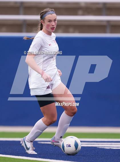 Thumbnail 2 in Boyd vs. Southlake Carroll (UIL 6A Regional Semifinal) photogallery.