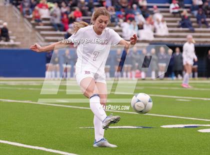 Thumbnail 2 in Boyd vs. Southlake Carroll (UIL 6A Regional Semifinal) photogallery.