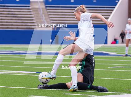 Thumbnail 2 in Boyd vs. Southlake Carroll (UIL 6A Regional Semifinal) photogallery.