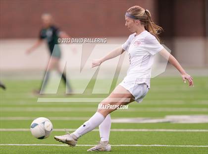 Thumbnail 2 in Boyd vs. Southlake Carroll (UIL 6A Regional Semifinal) photogallery.