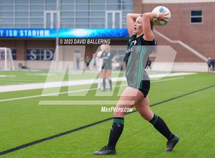 Thumbnail 3 in Boyd vs. Southlake Carroll (UIL 6A Regional Semifinal) photogallery.