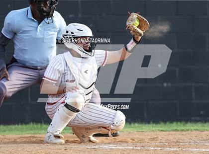 Thumbnail 3 in Lamar Consolidated @ Terry photogallery.