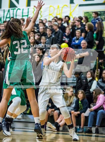 Thumbnail 3 in Woodgrove @ Loudoun Valley photogallery.