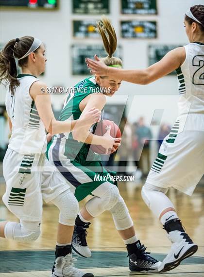 Thumbnail 3 in Woodgrove @ Loudoun Valley photogallery.
