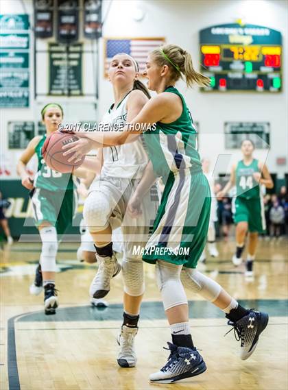 Thumbnail 2 in Woodgrove @ Loudoun Valley photogallery.
