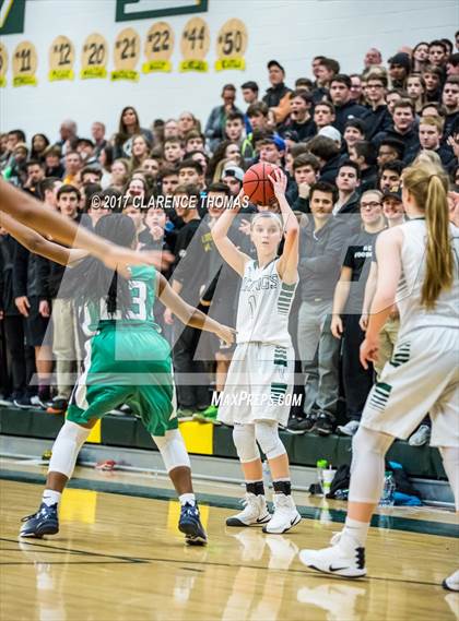 Thumbnail 3 in Woodgrove @ Loudoun Valley photogallery.