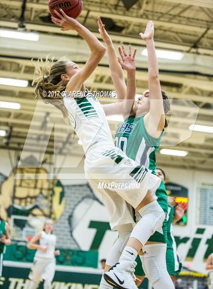Thumbnail 2 in Woodgrove @ Loudoun Valley photogallery.