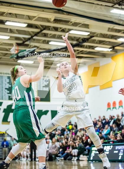 Thumbnail 1 in Woodgrove @ Loudoun Valley photogallery.