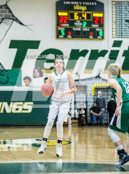 Thumbnail 2 in Woodgrove @ Loudoun Valley photogallery.