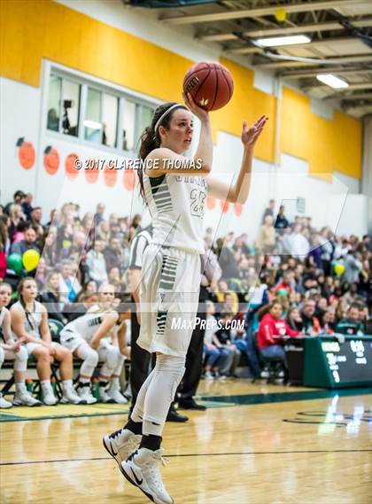 Thumbnail 1 in Woodgrove @ Loudoun Valley photogallery.