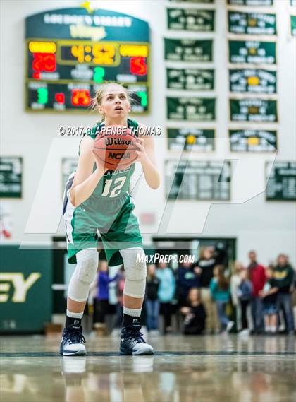 Thumbnail 2 in Woodgrove @ Loudoun Valley photogallery.