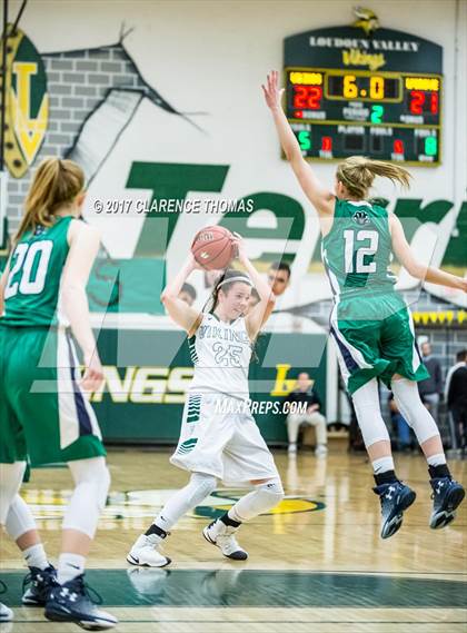 Thumbnail 3 in Woodgrove @ Loudoun Valley photogallery.